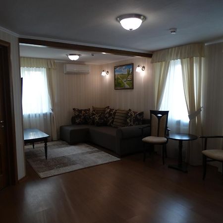 Козак Вакула Hotel Kozelets Eksteriør billede